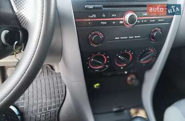 Хетчбек Mazda 3 2004 в Новій Ушиці