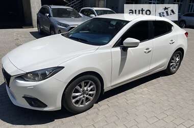 Седан Mazda 3 2015 в Киеве