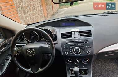 Седан Mazda 3 2012 в 