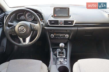 Седан Mazda 3 2014 в Ворохте