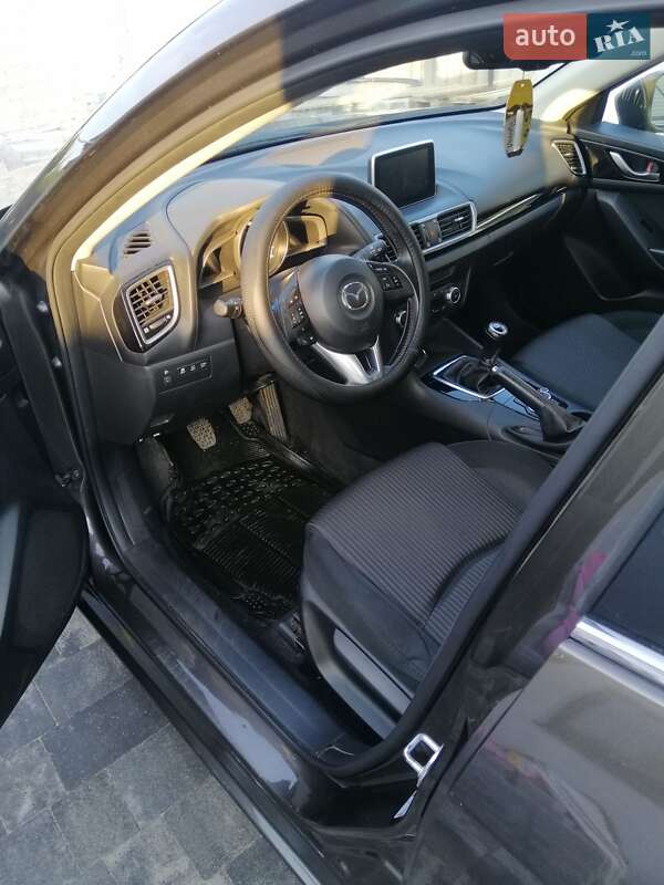 Хэтчбек Mazda 3 2014 в Кременчуге