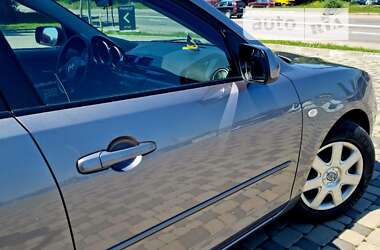Седан Mazda 3 2006 в 