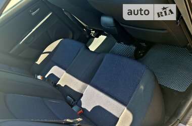 Седан Mazda 3 2006 в 