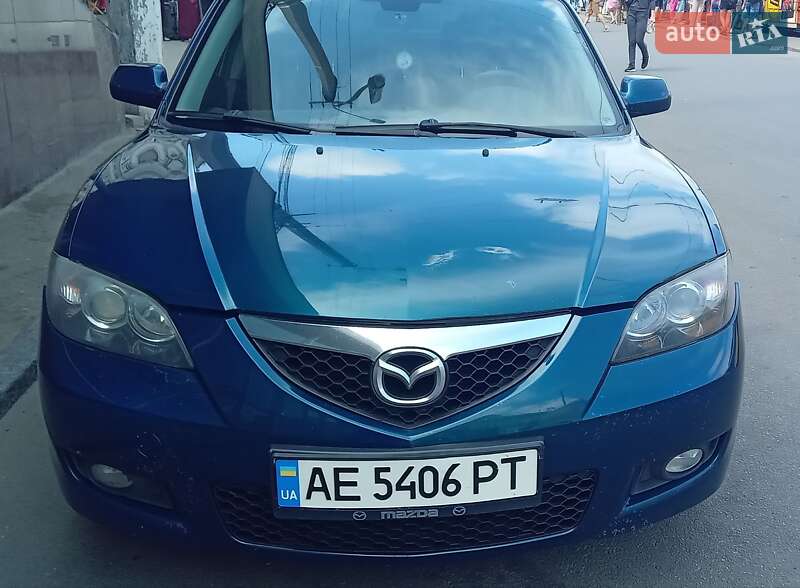 Седан Mazda 3 2007 в Днепре