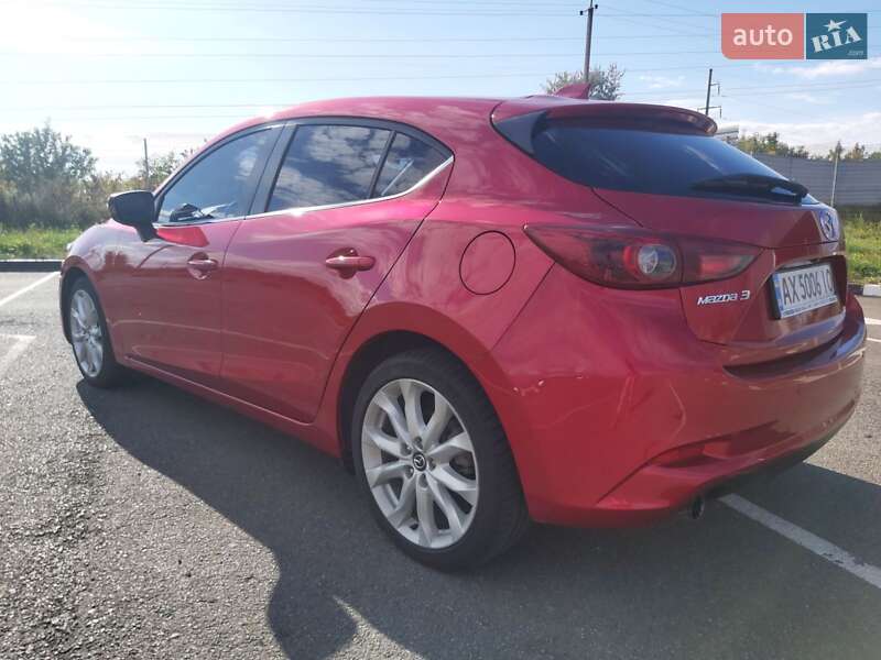 Хэтчбек Mazda 3 2015 в Луцке
