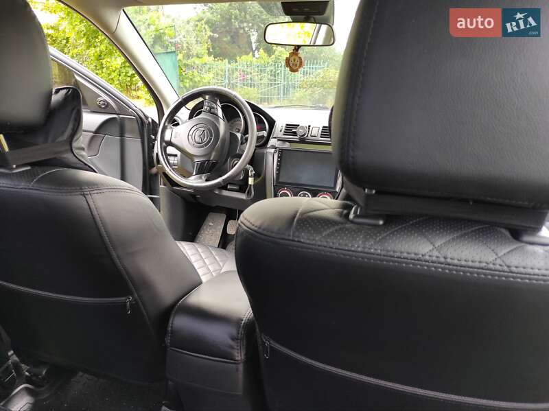 Седан Mazda 3 2008 в Кривом Роге