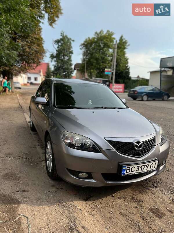 Хэтчбек Mazda 3 2005 в Самборе