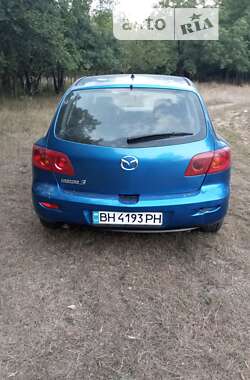 Хэтчбек Mazda 3 2004 в Сарате