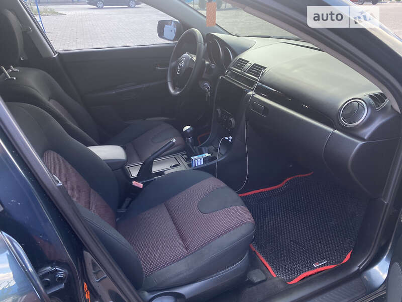 Хэтчбек Mazda 3 2005 в Запорожье