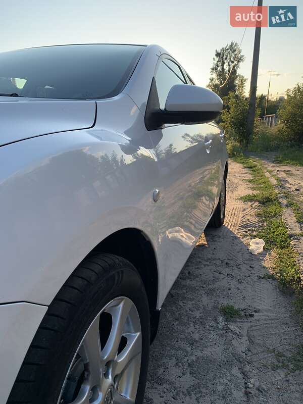 Хэтчбек Mazda 3 2010 в Киеве