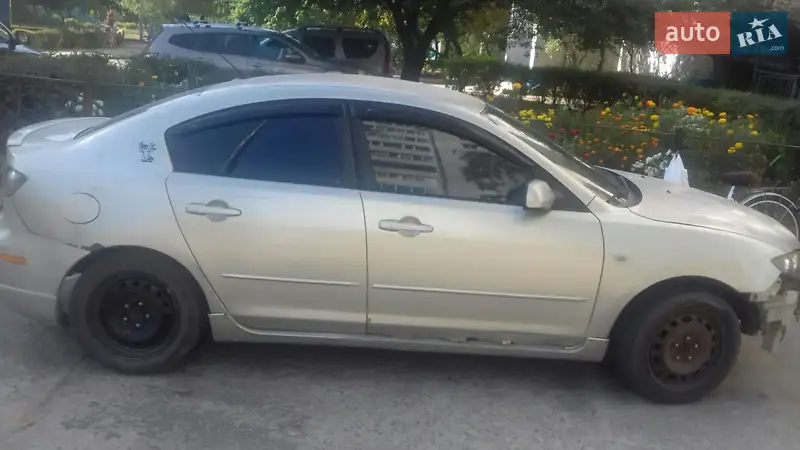Mazda 3 2004