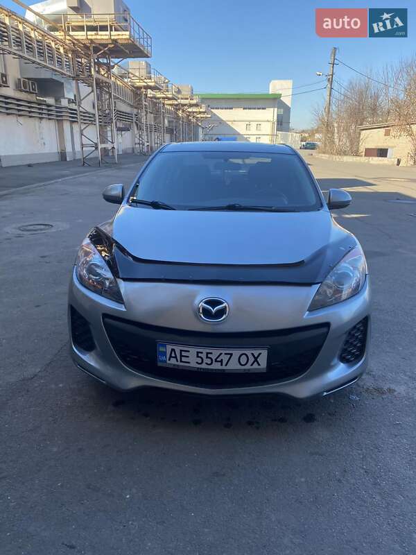 Седан Mazda 3 2012 в Кривому Розі