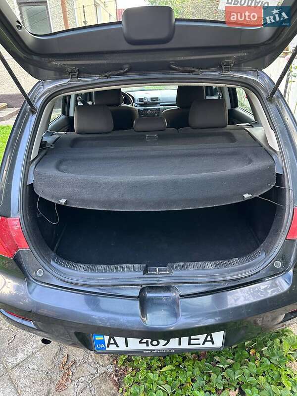 Хетчбек Mazda 3 2004 в Косові