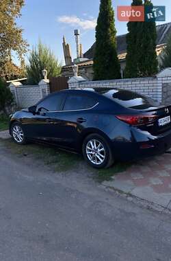 Седан Mazda 3 2015 в Кегичевке