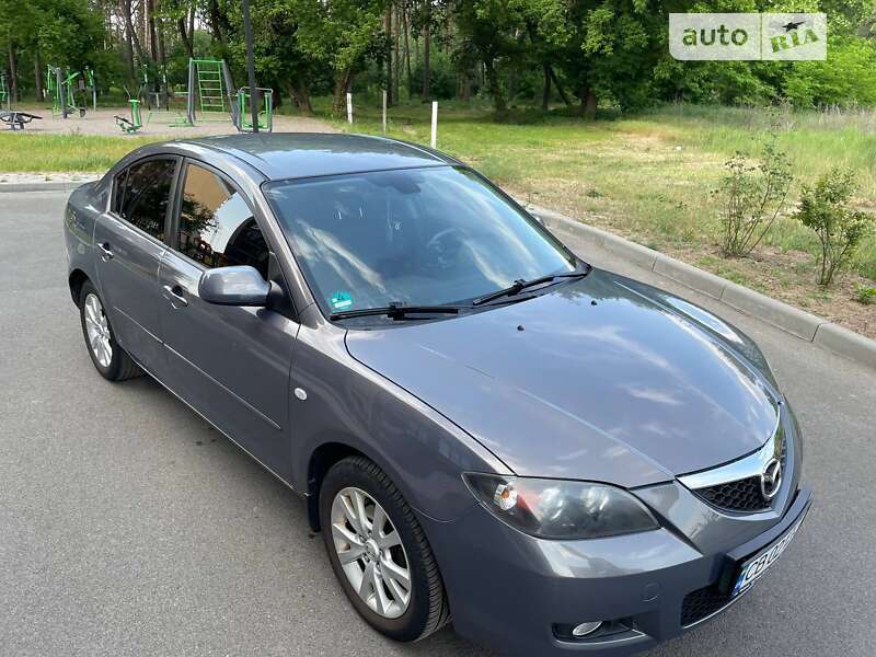 Седан Mazda 3 2007 в Чернигове