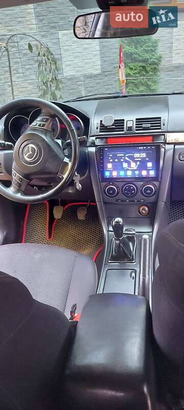 Хэтчбек Mazda 3 2008 в Черновцах