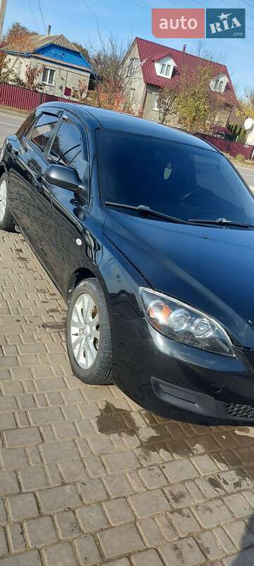 Хэтчбек Mazda 3 2008 в Черновцах