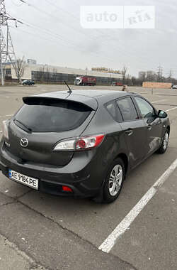 Хэтчбек Mazda 3 2011 в Киеве