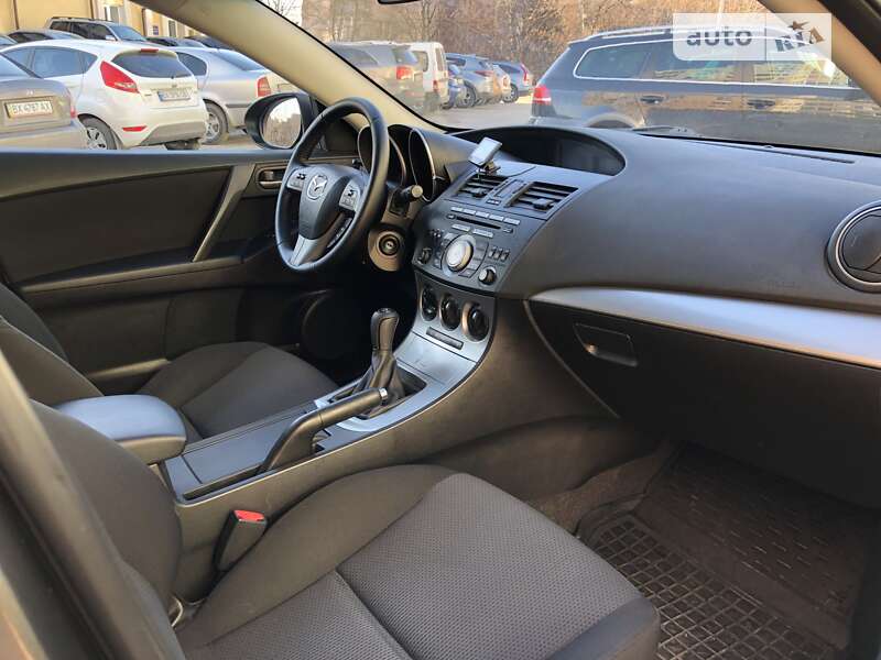 Хэтчбек Mazda 3 2010 в Хмельницком фото 30 Хэтчбек Mazda 3 2010 в Хмельницком