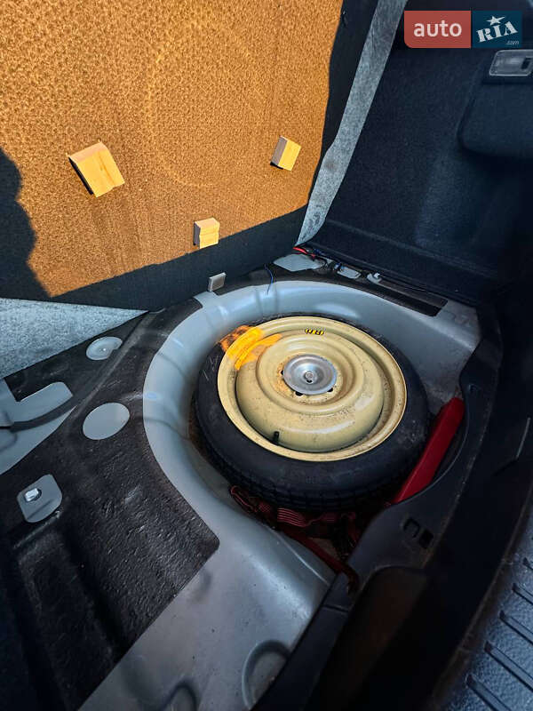 Хэтчбек Mazda 3 2009 в Житомире