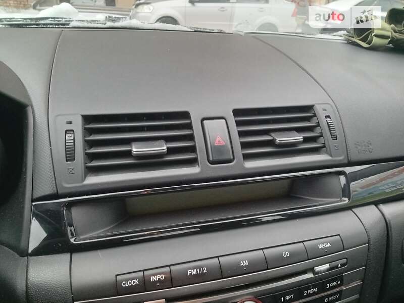 Седан Mazda 3 2007 в Киеве