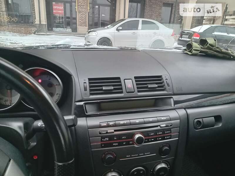 Седан Mazda 3 2007 в Киеве