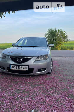 Седан Mazda 3 2007 в Межгорье