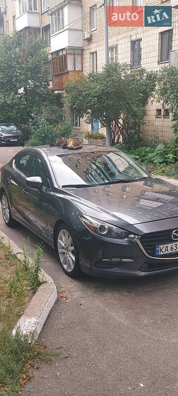 Седан Mazda 3 2016 в Киеве