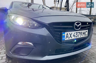 Седан Mazda 3 2016 в 