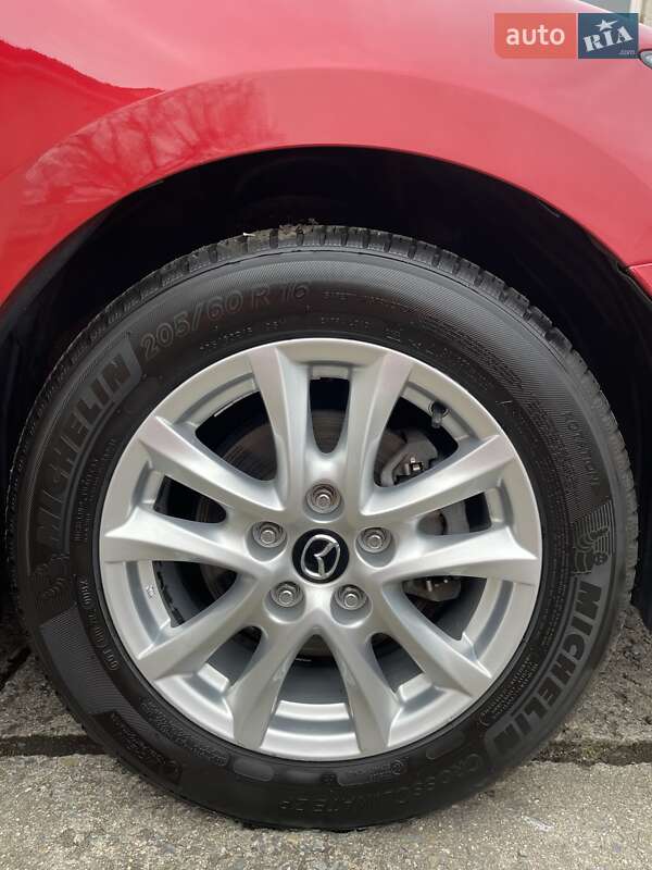 Хэтчбек Mazda 3 2016 в Ивано-Франковске фото 3 Хэтчбек Mazda 3 2016 в Ивано-Франковске