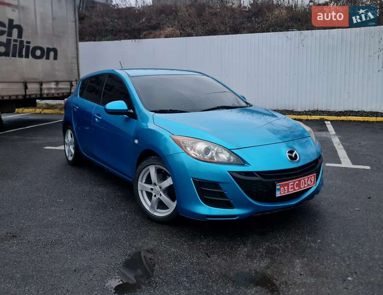 Хэтчбек Mazda 3 2010 в Ужгороде