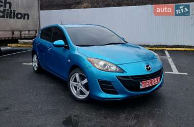 Хэтчбек Mazda 3 2010 в Ужгороде