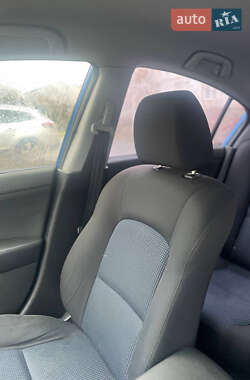 Седан Mazda 3 2004 в Нововолынске