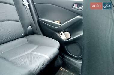 Седан Mazda 3 2018 в Киеве