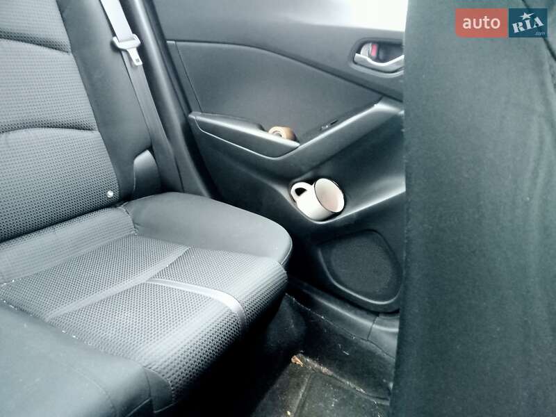 Седан Mazda 3 2018 в Киеве фото 6 Седан Mazda 3 2018 в Киеве