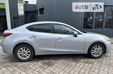 Седан Mazda 3 2016 в Львове