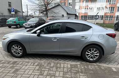 Седан Mazda 3 2016 в Львове