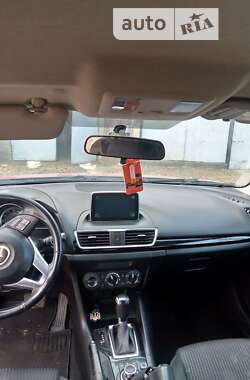 Хетчбек Mazda 3 2014 в Кролевці