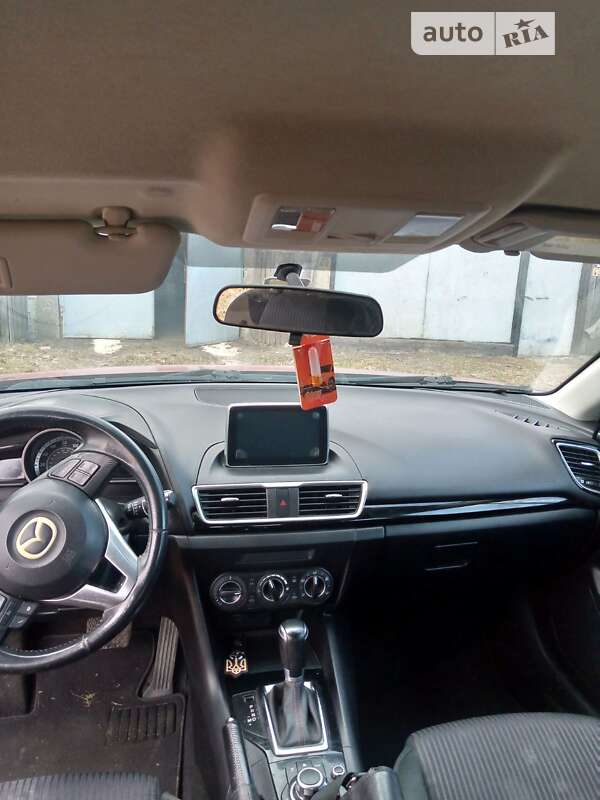 Хэтчбек Mazda 3 2014 в Кролевце