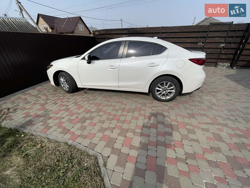 Седан Mazda 3 2013 в Харкові