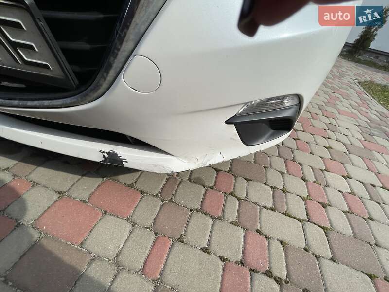 Седан Mazda 3 2013 в Харкові