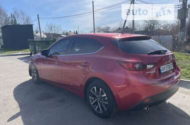 Хэтчбек Mazda 3 2015 в Житомире