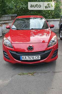 Седан Mazda 3 2010 в Киеве