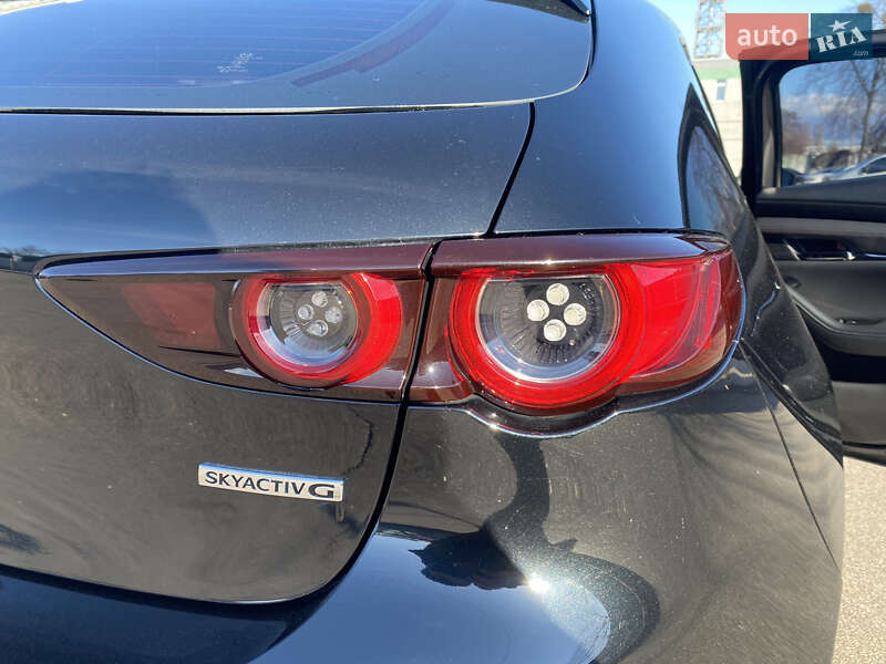 Хэтчбек Mazda 3 2018 в Киеве фото 16 Хэтчбек Mazda 3 2018 в Киеве