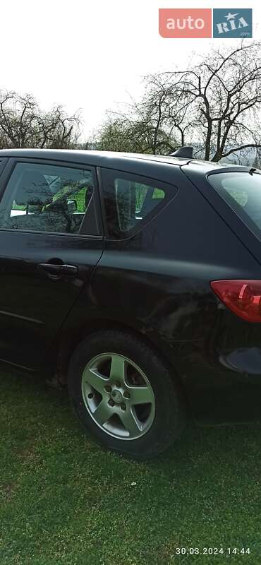 Хэтчбек Mazda 3 2003 в Ужгороде