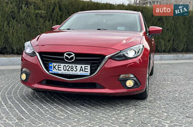 Седан Mazda 3 2016 в Днепре