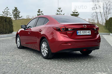 Седан Mazda 3 2016 в Днепре