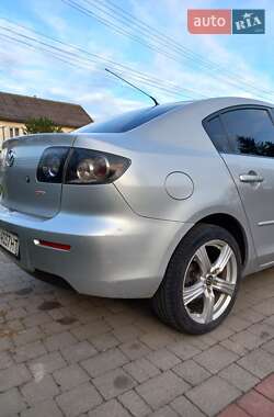 Седан Mazda 3 2007 в Ужгороді