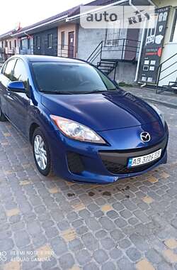 Седан Mazda 3 2012 в Виннице