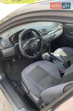 Хэтчбек Mazda 3 2004 в Львове